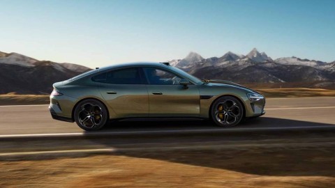 全网首测小米SU7！售21.59-29.99万元